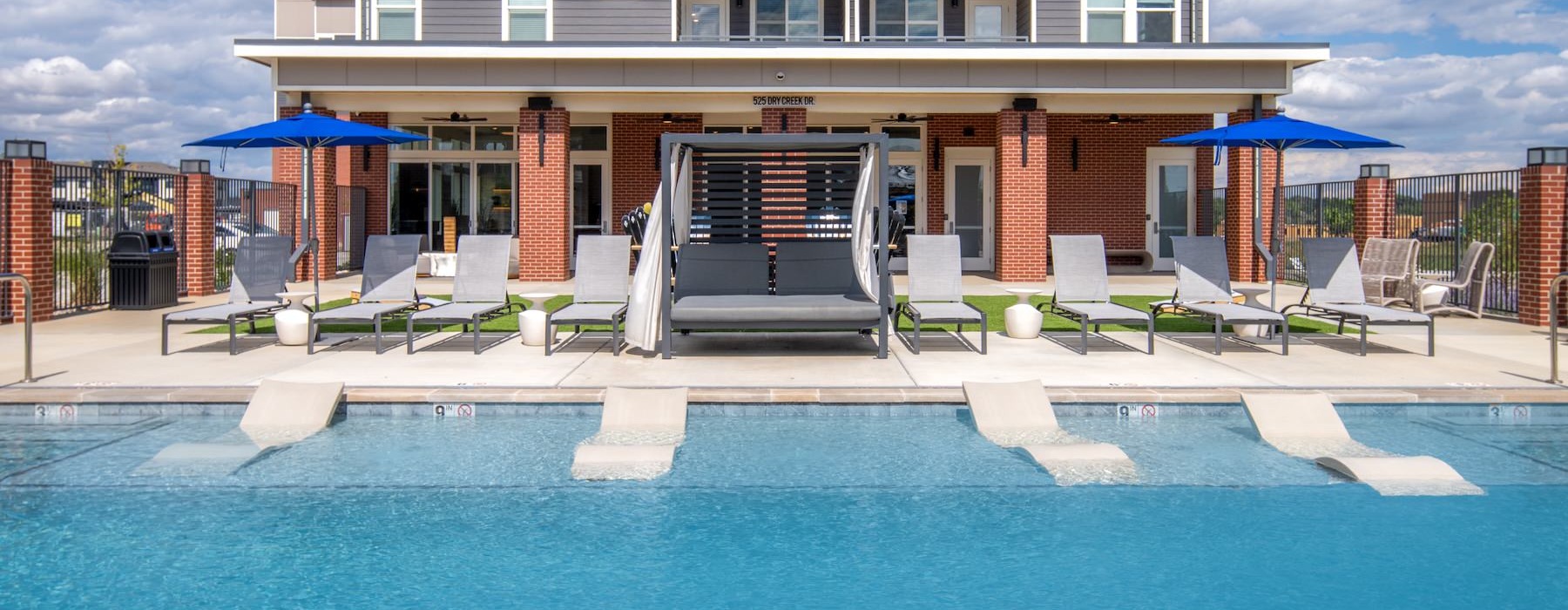 in-pool loungers on tanning shelf